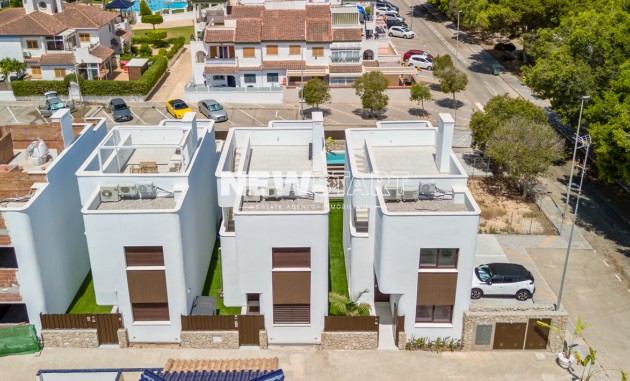 Obra nueva - Villa - Pilar de la Horadada