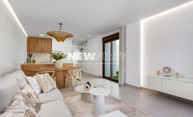 Obra nueva - Villa - Pilar de la Horadada