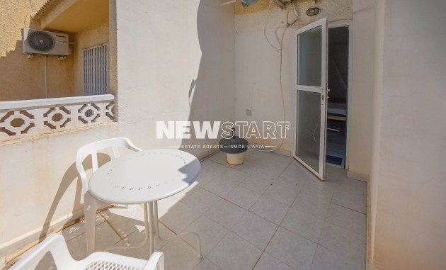 Herverkoop - Rijtjeswoning - La Marina - Urb. La Marina