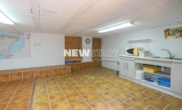 Resale - Quad - La Marina - Urb. La Marina