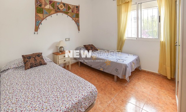 Resale - Quad - La Marina - Urb. La Marina