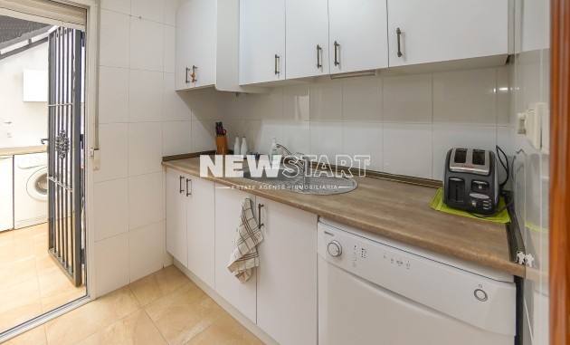 Resale - Quad - La Marina - Urb. La Marina