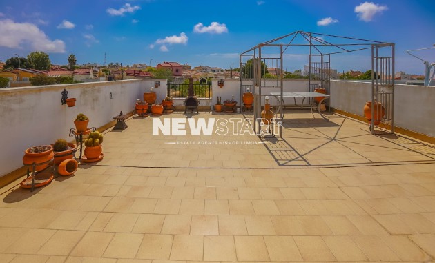 Resale - Quad - La Marina - Urb. La Marina