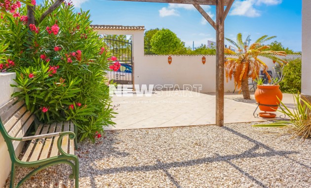 Resale - Quad - La Marina - Urb. La Marina