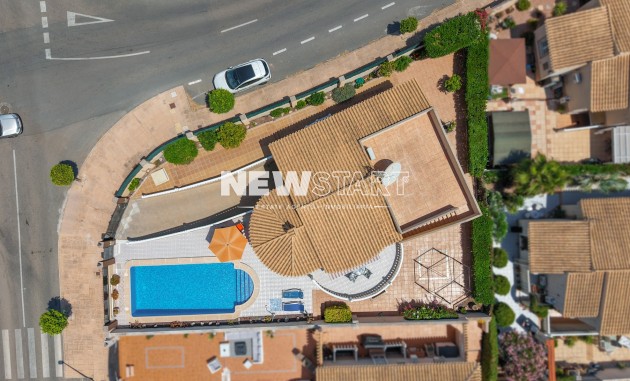 Resale - Detached - La Marina - Urb. La Marina