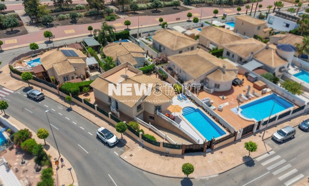 Resale - Detached - La Marina - Urb. La Marina