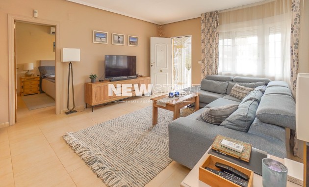 Resale - Detached - La Marina - Urb. La Marina