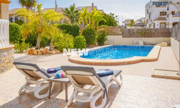 Resale - Detached - La Marina - Urb. La Marina