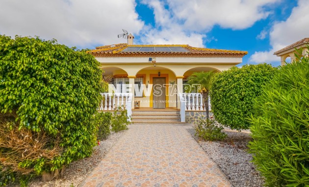 Resale - Detached - La Marina - Urb. La Marina