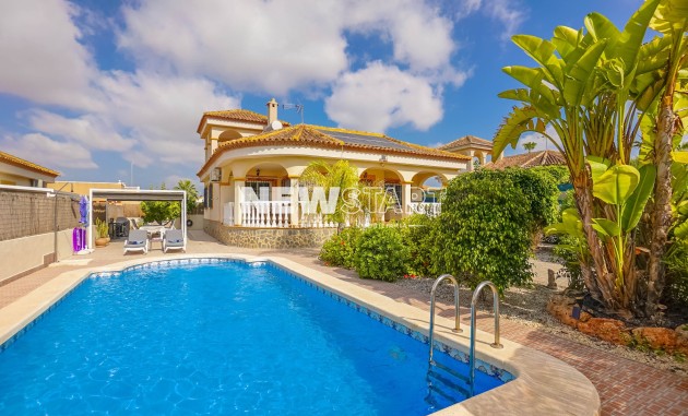 Resale - Detached - La Marina - Urb. La Marina
