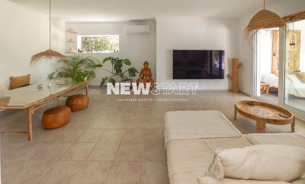 Resale - Detached - La Marina - Urb. La Marina