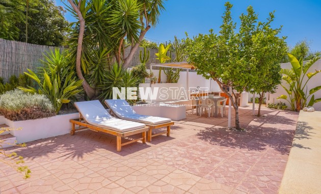 Resale - Detached - La Marina - Urb. La Marina