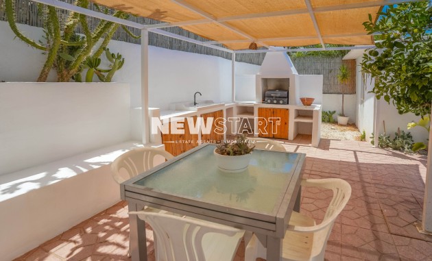 Resale - Detached - La Marina - Urb. La Marina