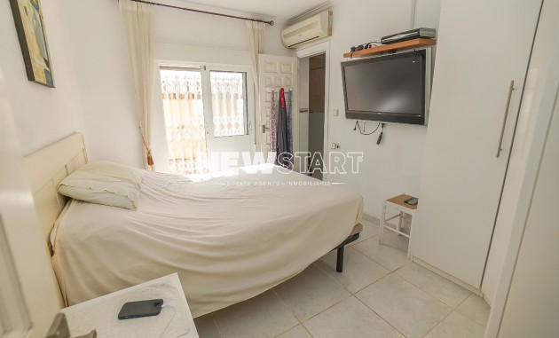 Resale - Detached - La Marina - Urb. La Marina