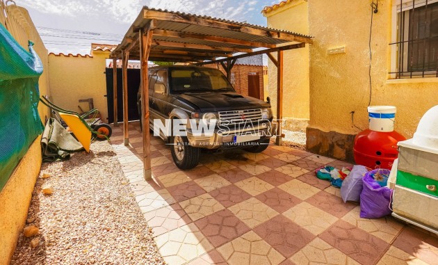 Resale - Detached - La Marina - Urb. La Marina