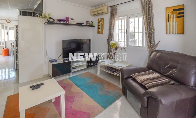 Resale - Detached - La Marina - Urb. La Marina