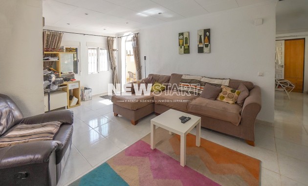 Resale - Detached - La Marina - Urb. La Marina