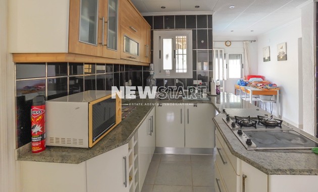 Resale - Detached - La Marina - Urb. La Marina