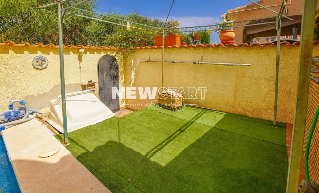 Resale - Detached - La Marina - Urb. La Marina