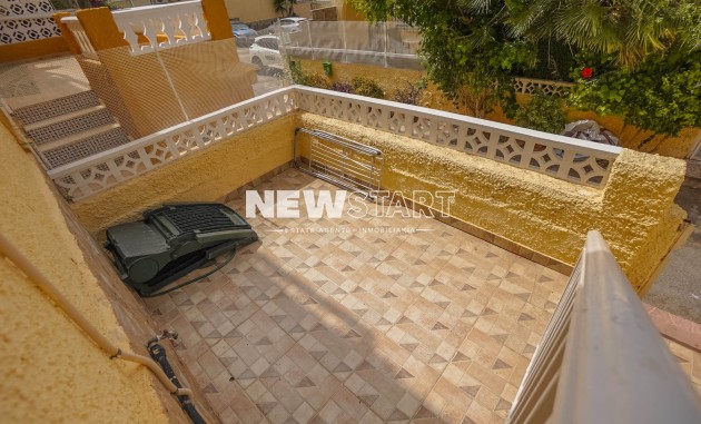 Resale - Terraced - La Marina - Urb. La Marina