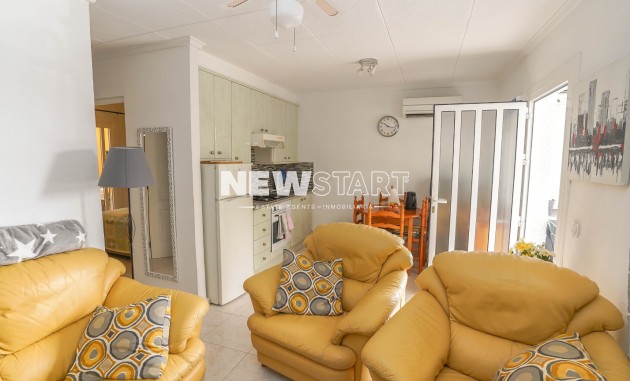 Resale - Bungalow - La Marina - Urb. La Marina