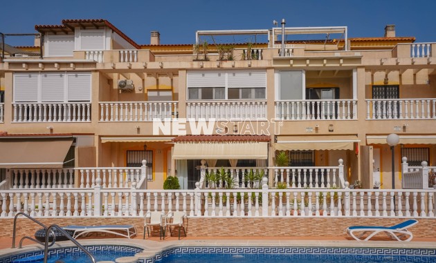 Reventa - Casa adosada - Guardamar del Segura - Guardamar