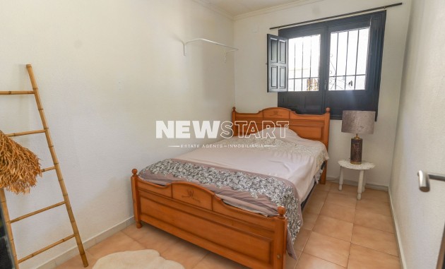 Reventa - Bungalow - La Marina - Urb. La Marina