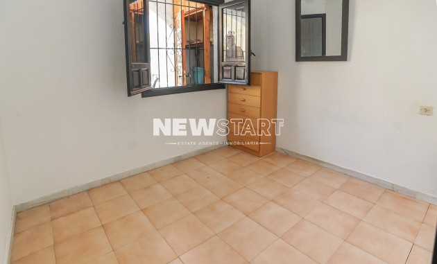 Reventa - Bungalow - La Marina - Urb. La Marina