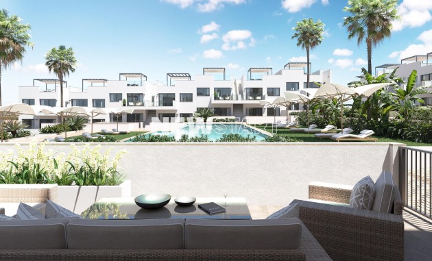 Obra nueva - Bungalow alto - Torrevieja