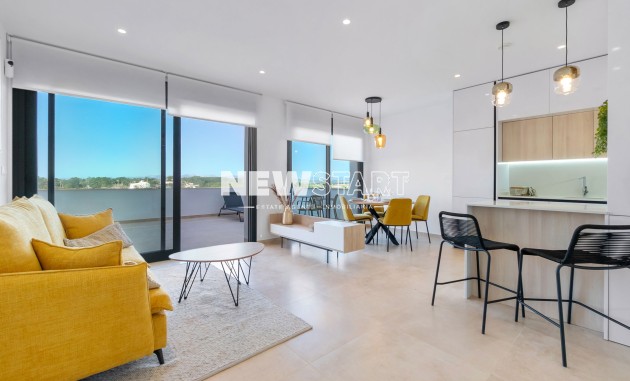 Obra nueva - Bungalow alto - Torrevieja