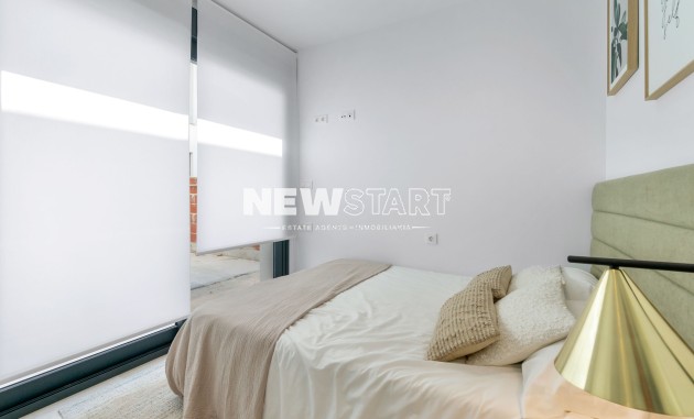 Obra nueva - Bungalow alto - Torrevieja
