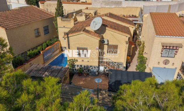 Resale - Detached - La Marina - Urb. La Marina
