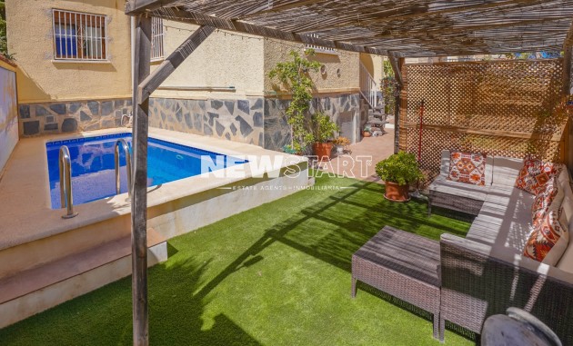 Resale - Detached - La Marina - Urb. La Marina