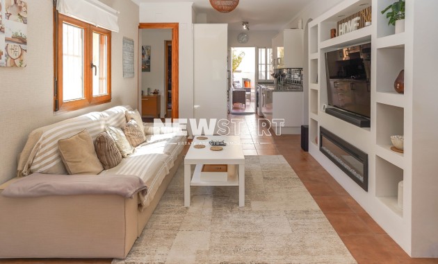 Resale - Detached - La Marina - Urb. La Marina