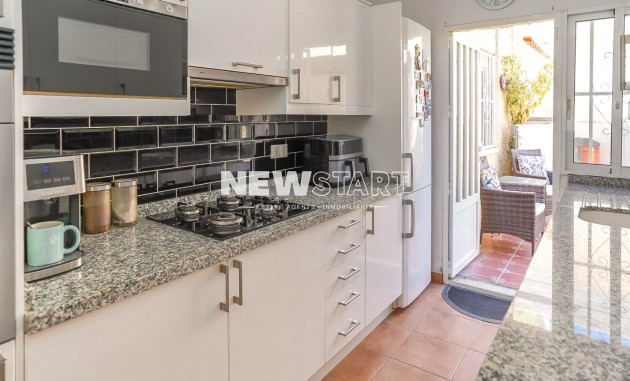 Resale - Detached - La Marina - Urb. La Marina