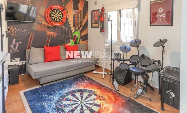 Resale - Detached - La Marina - Urb. La Marina