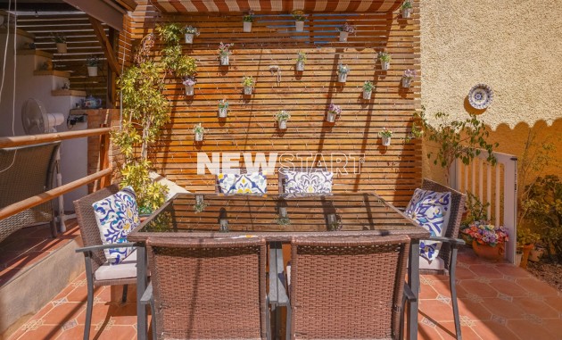 Resale - Detached - La Marina - Urb. La Marina