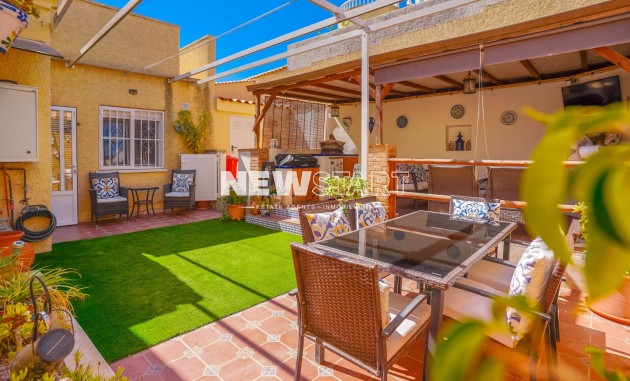 Resale - Detached - La Marina - Urb. La Marina