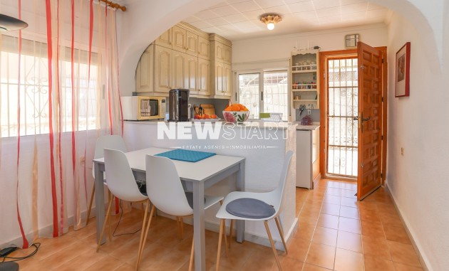 Resale - Detached - La Marina - Urb. La Marina