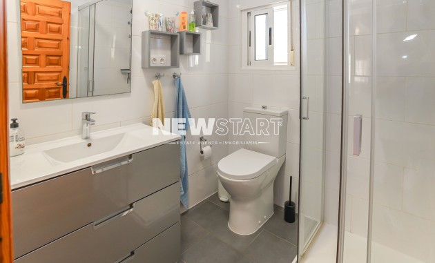 Resale - Detached - La Marina - Urb. La Marina