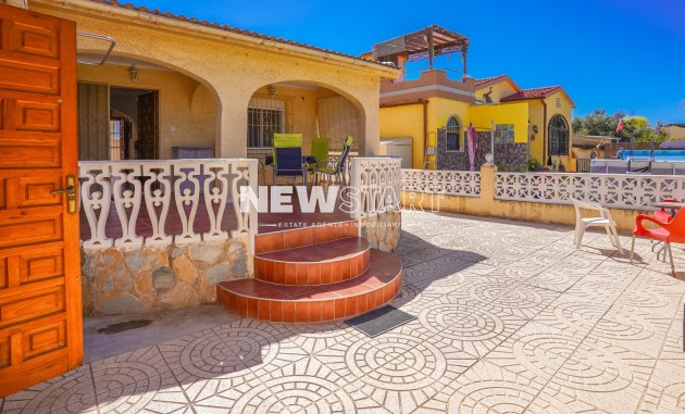 Resale - Detached - La Marina - Urb. La Marina