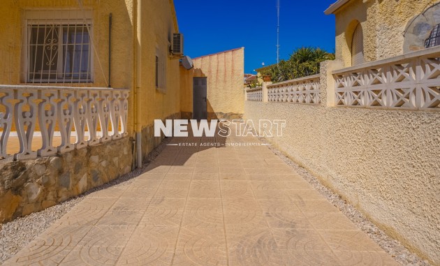 Resale - Detached - La Marina - Urb. La Marina