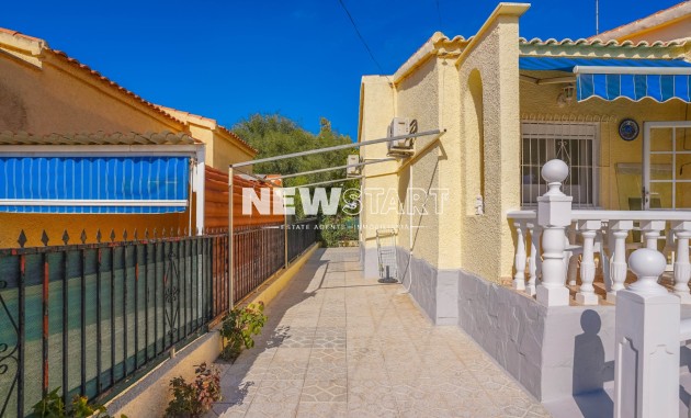 Resale - Detached - La Marina - Urb. La Marina