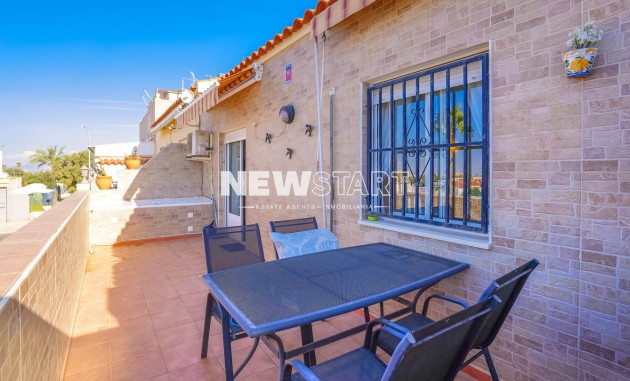 Resale - Townhouse - La Marina - Urb. La Marina