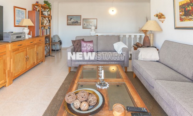Resale - Townhouse - La Marina - Urb. La Marina