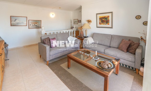 Resale - Townhouse - La Marina - Urb. La Marina