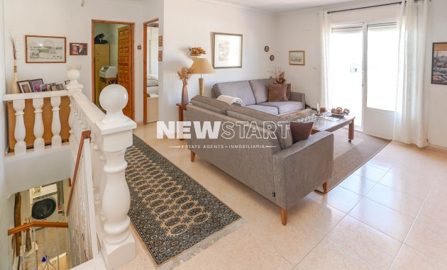 Resale - Townhouse - La Marina - Urb. La Marina