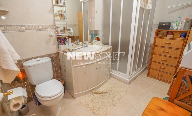 Resale - Townhouse - La Marina - Urb. La Marina