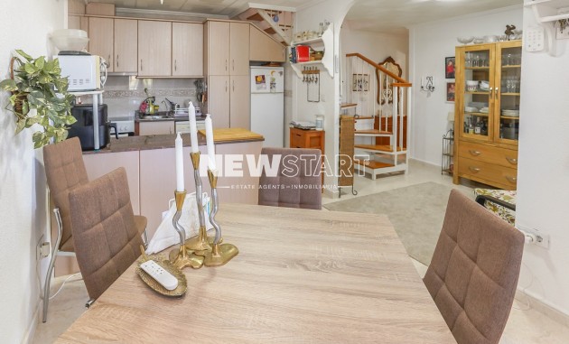 Resale - Townhouse - La Marina - Urb. La Marina