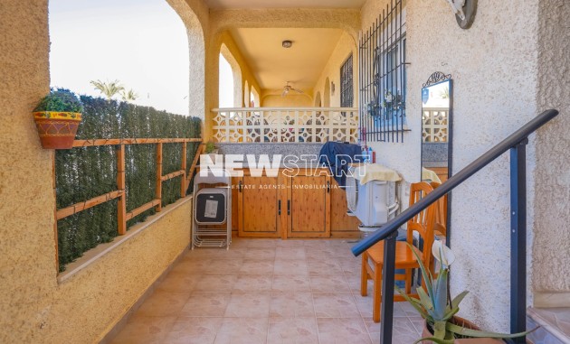 Resale - Townhouse - La Marina - Urb. La Marina
